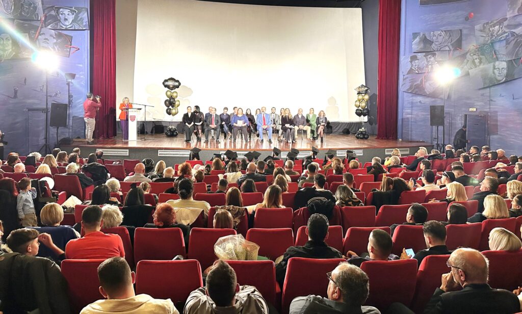 Στην 19η Τελετή Αποφοίτησης του Κολλεγίου Κρήτης MBS: Τιμή και Συγκίνηση